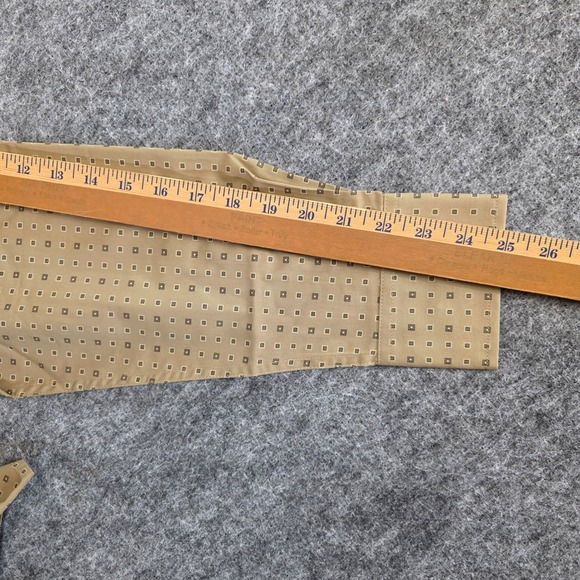 NWT Wrangler Classic Shirt Medium Tan Geometric Relaxed Long Sleeve Button Down - Picture 12 of 13